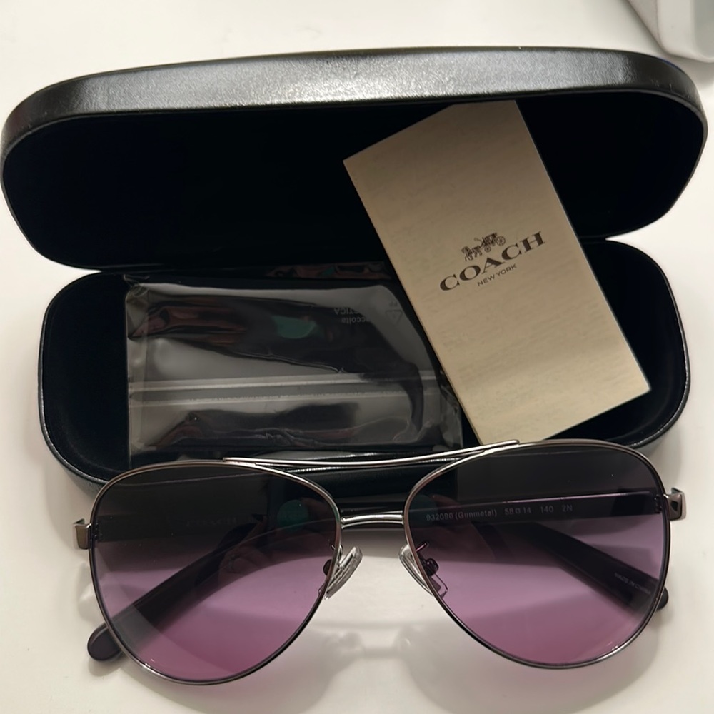 Coach Horse and Carriage Pilot Sunglasses
